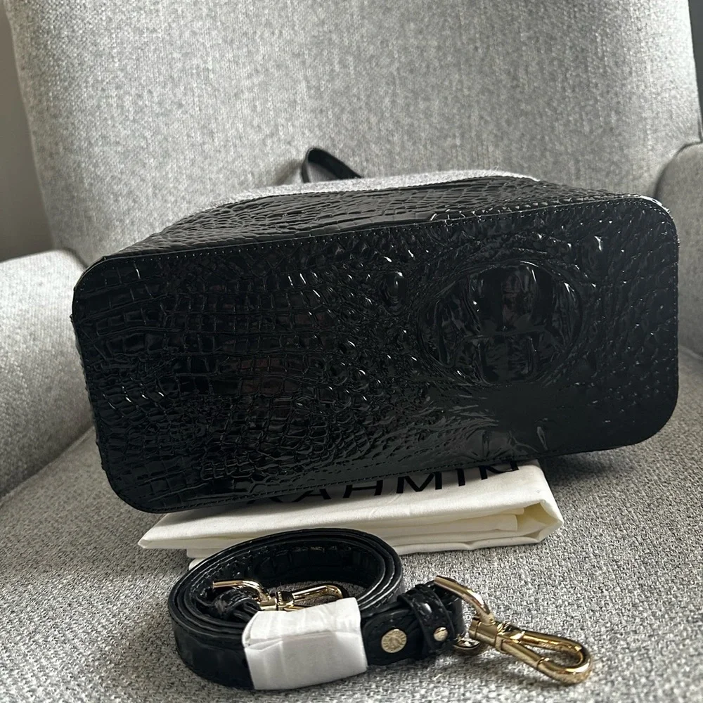 Brahmin Marlowe Bucket Bag NWT - Picture 6 of 12